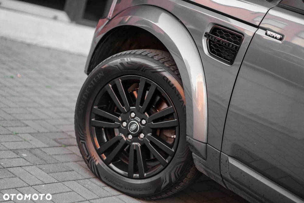 Land Rover Discovery 3.0 SD V6 SE - 14