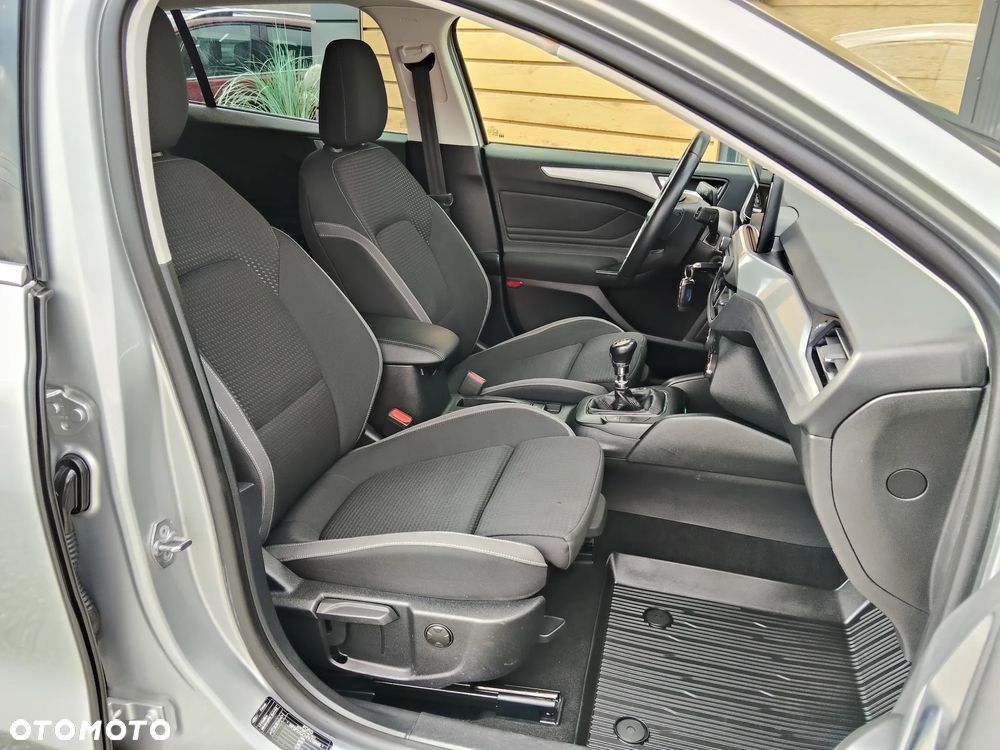 Ford Focus 1.5 EcoBlue STart-Stopp-System TITANIUM - 25