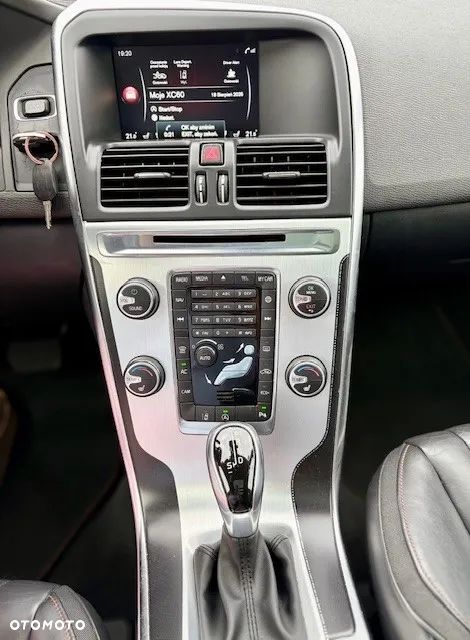 Volvo XC 60 D4 Drive-E Ocean Race - 7