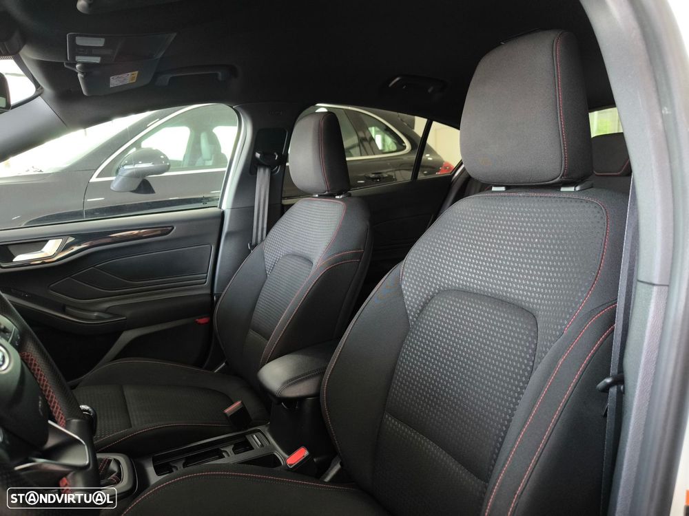 Ford Focus 1.0 EcoBoost ST-Line - 11