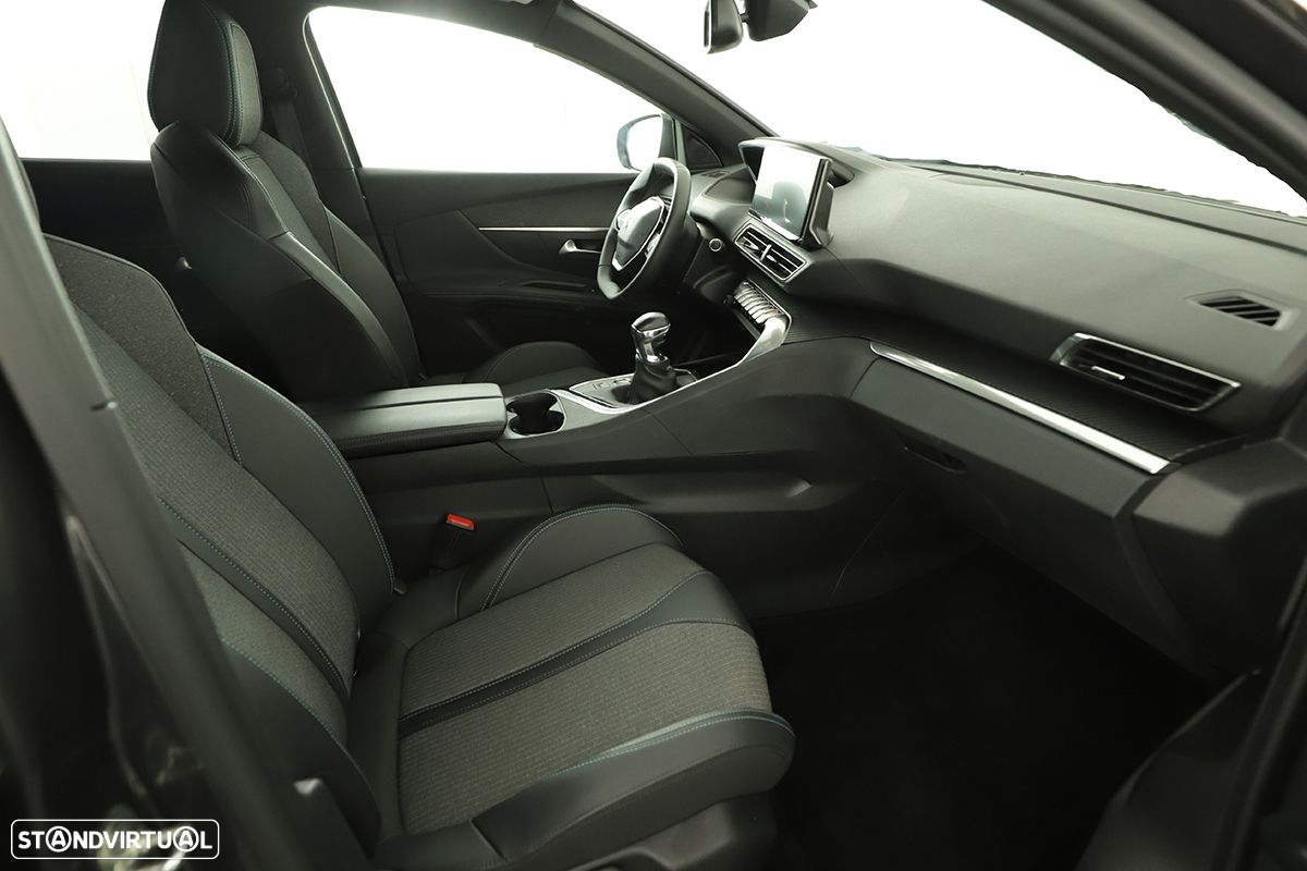 Peugeot 3008 1.2 PureTech Allure Pack - 22