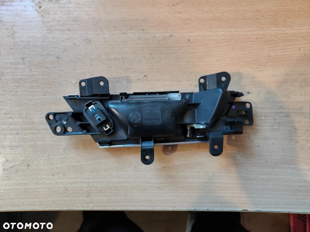 Klamka lewy przód Audi A6 C6 4F0839019 - 2