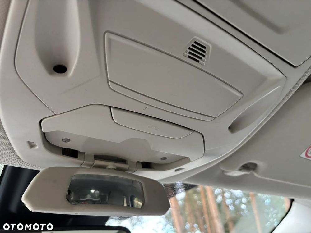 Ford Grand C-MAX Gr 1.5 TDCi Titanium - 28