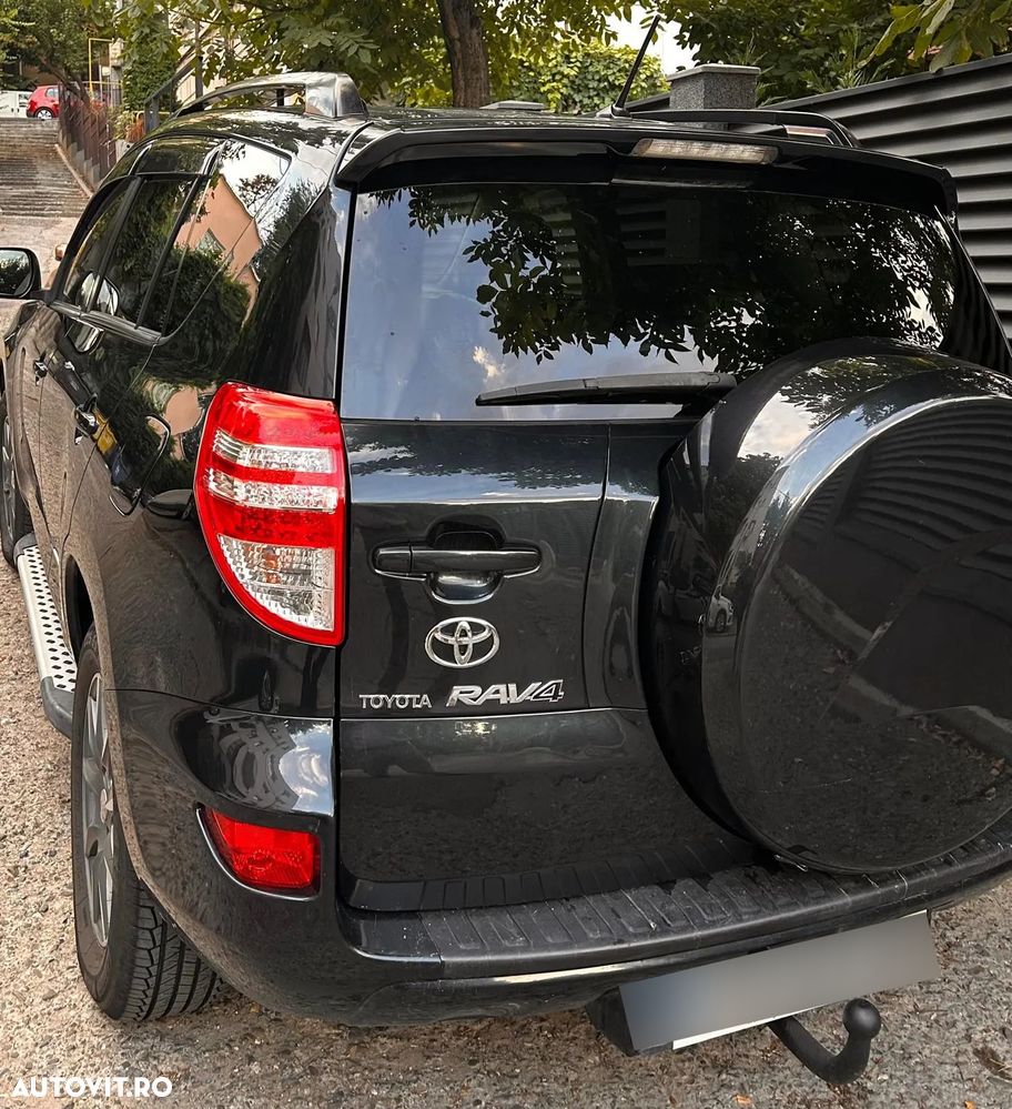 Toyota RAV4 2.2 D-4D Executive - 8
