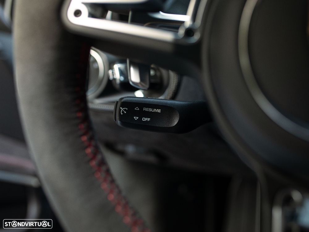 Porsche 911 (991) Carrera 4 GTS PDK - 42