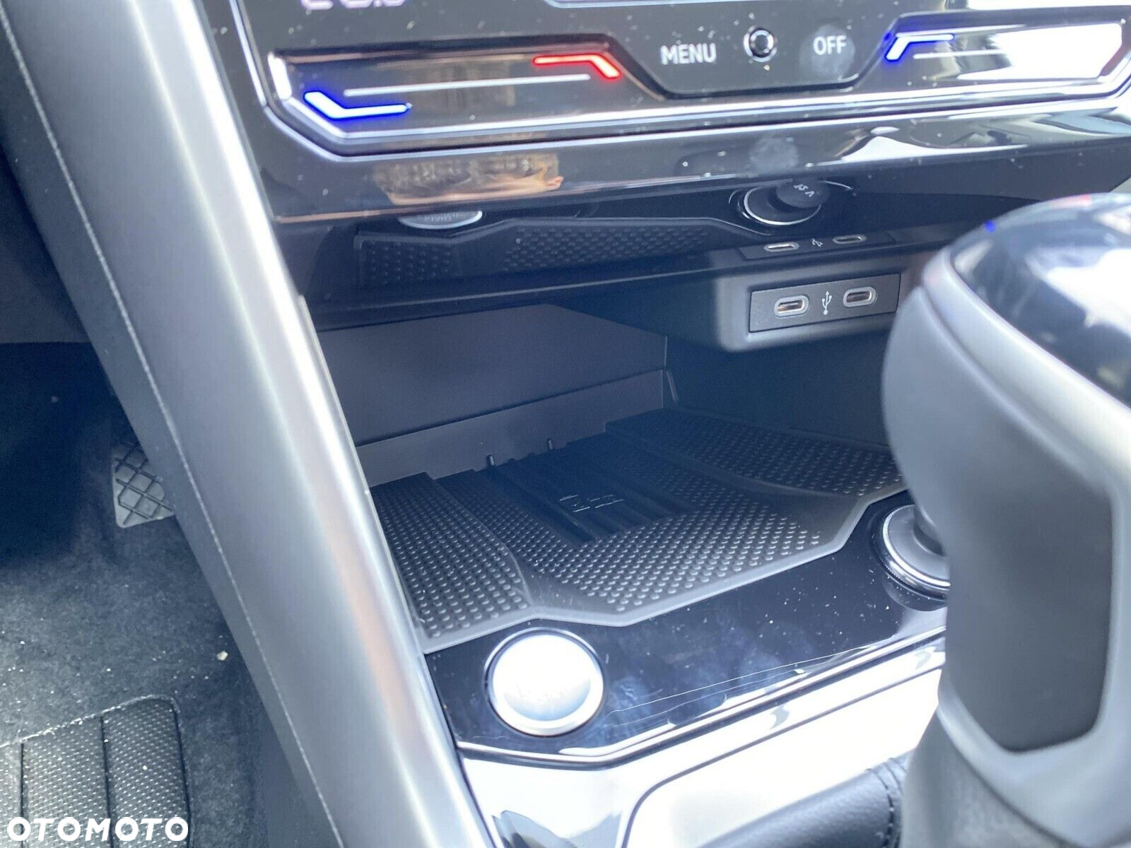 Volkswagen T-Roc - 27