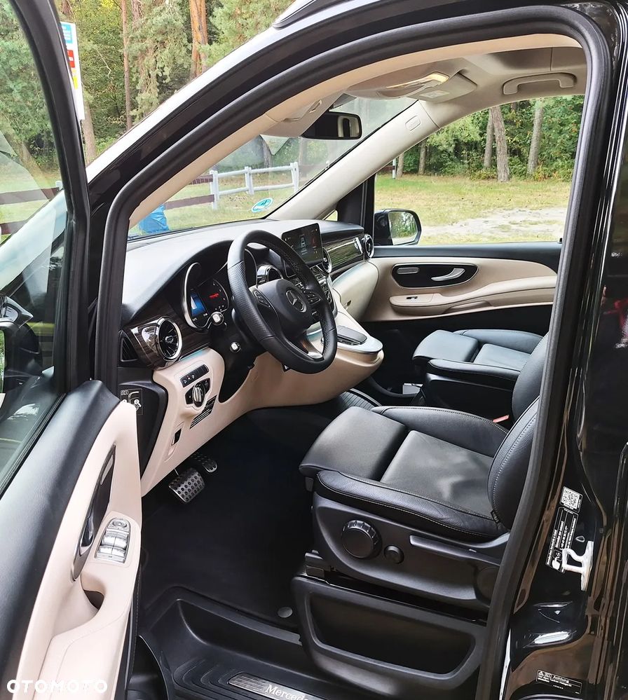 Mercedes-Benz Klasa V - 6