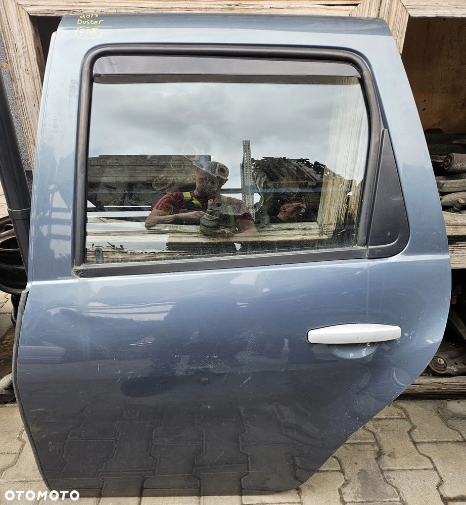 Dacia Duster I drzwi tył tylne prawe lewe FAA - 1