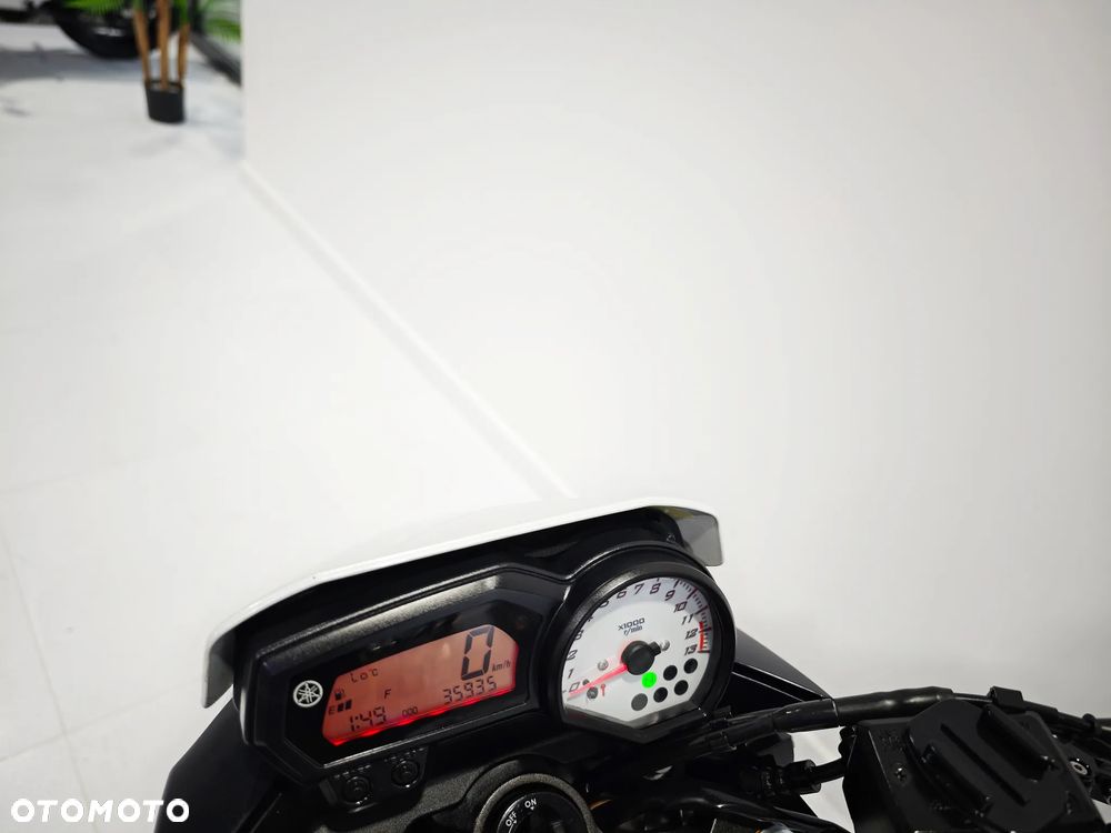 Yamaha FZ - 7