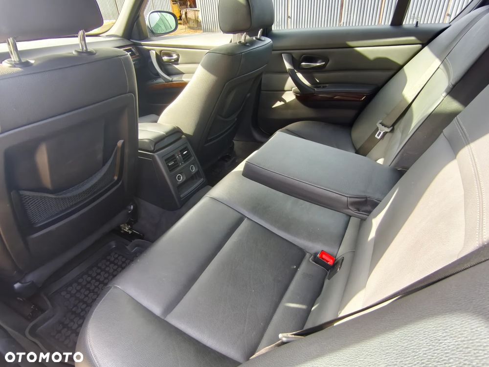 BMW Seria 3 - 26