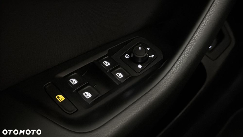 Volkswagen Passat Variant 2.0 TDI EVO Business DSG - 27