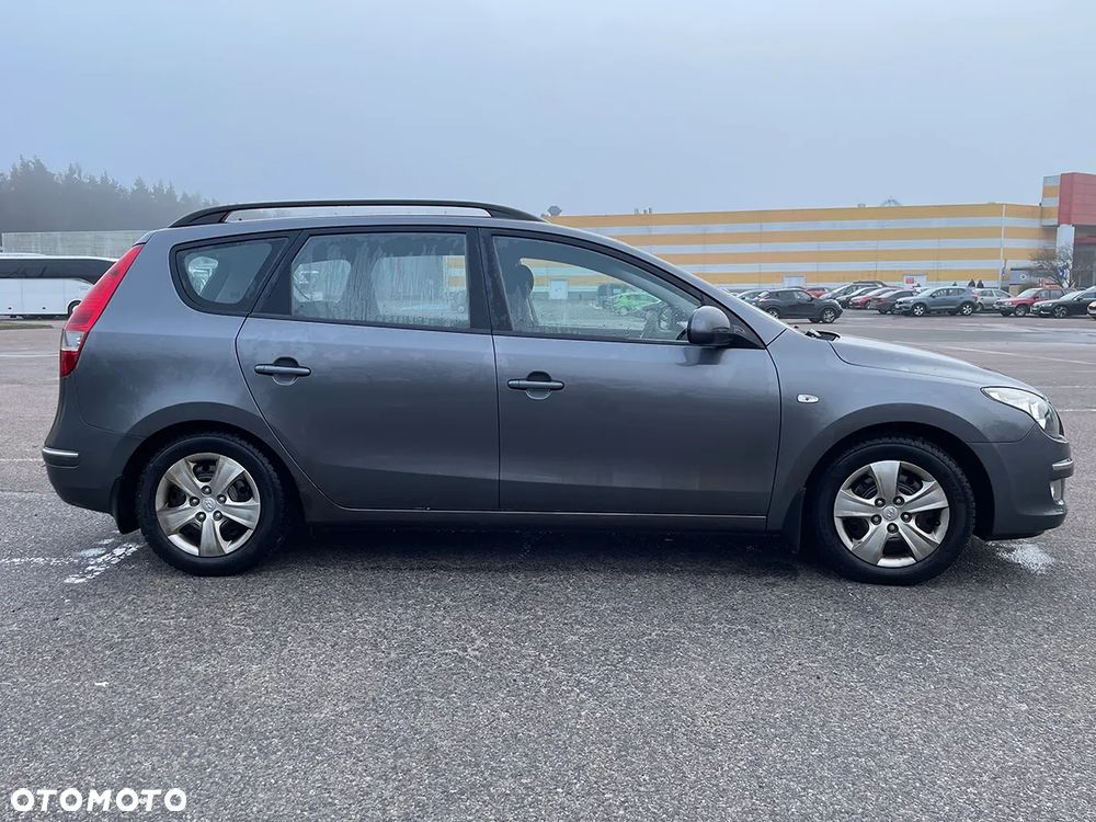 Hyundai i30 1.6 CRDi Comfort - 1
