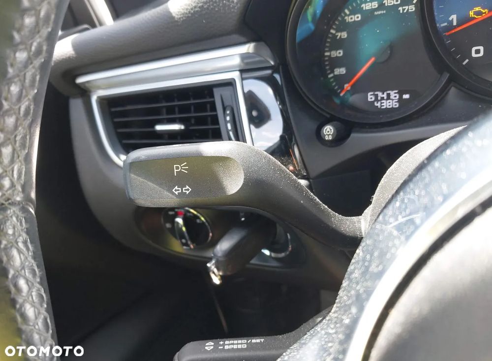 Porsche Macan PDK - 12