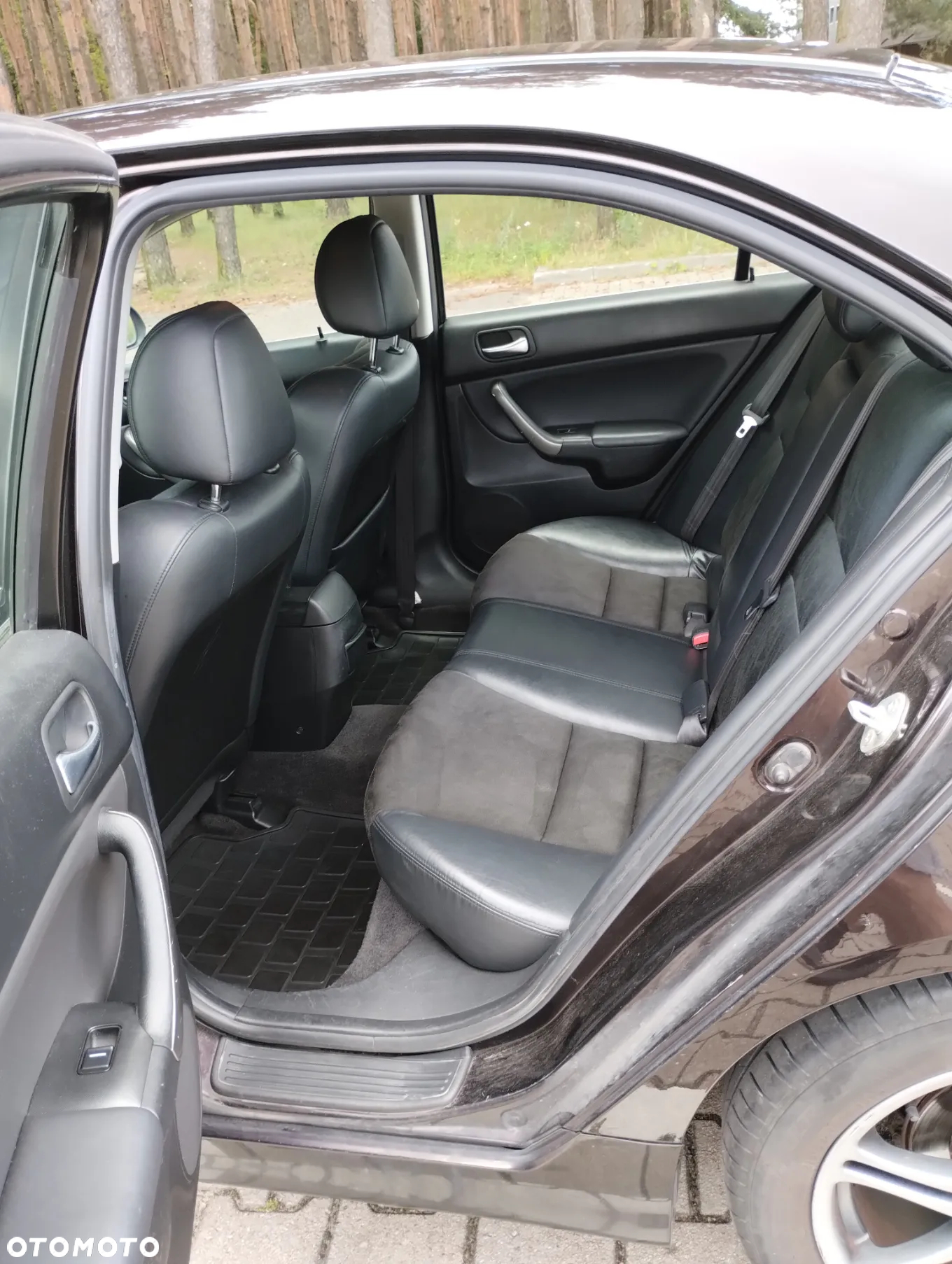 Honda Accord 2.0 Executive - 11