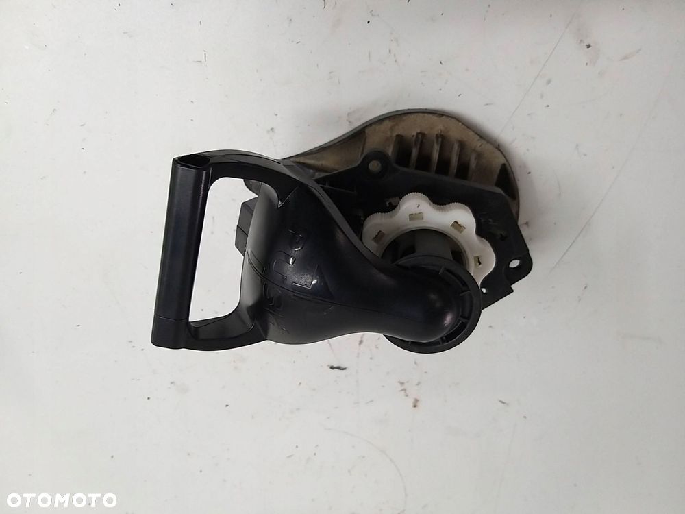 renault clio iv 4 winda uchwyt mocowanie koła zapasowego 8200922466 12r- - 1