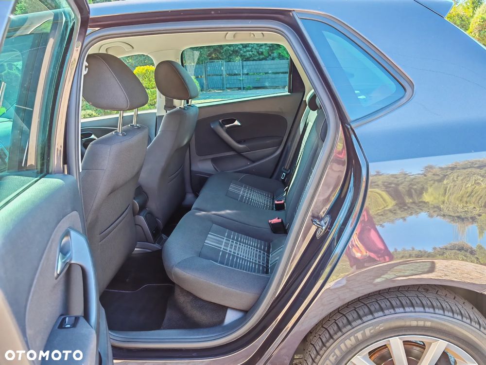 Volkswagen Polo 1.4 TDI Blue Motion Technology Lounge - 20