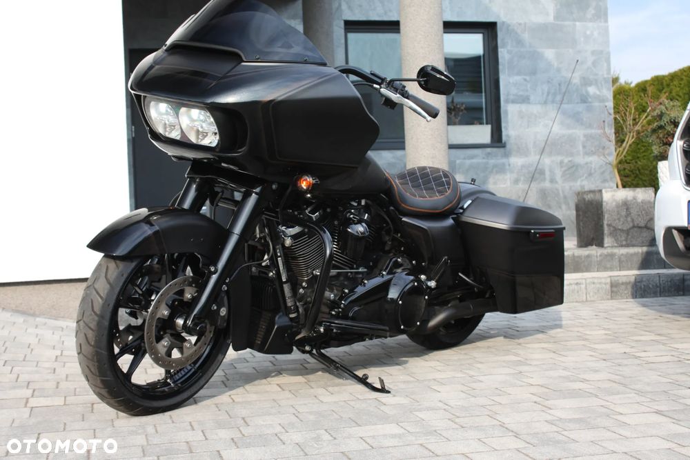Harley-Davidson Touring Road Glide - 16