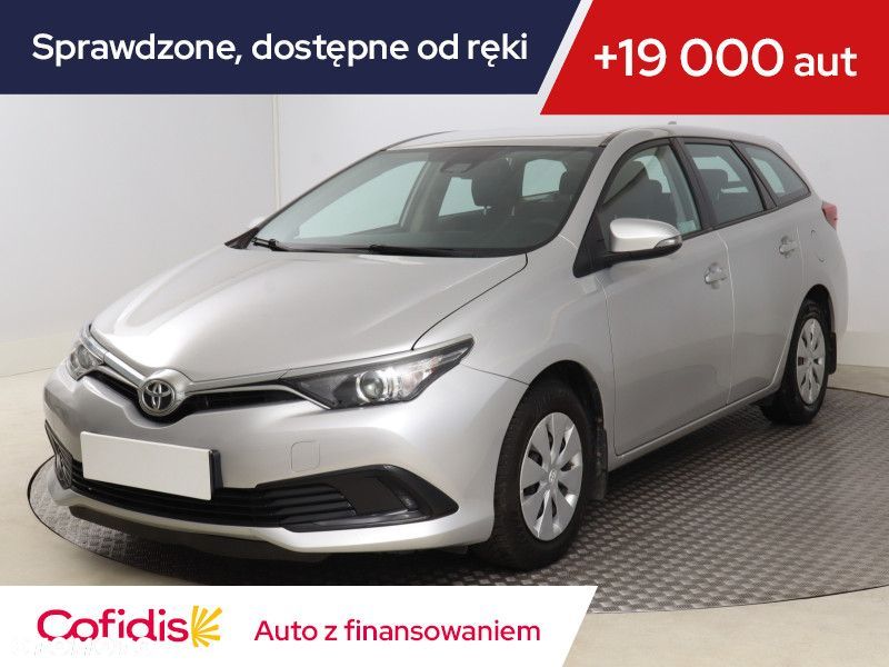 Toyota Auris - 2