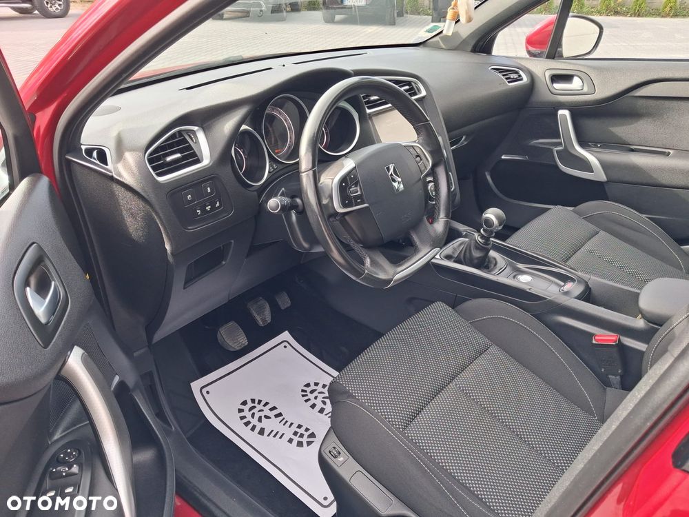 DS Automobiles DS 4 - 24