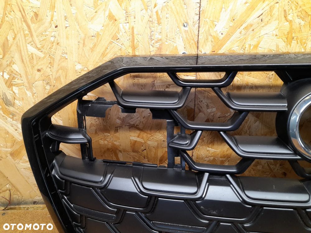 AUDI A6 C8 lift grill atrapa chłodnicy zderzaka 4K0853651R - 2