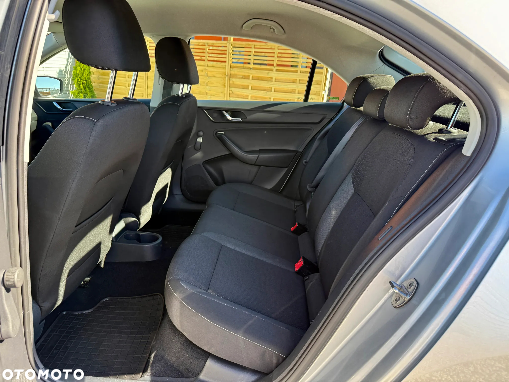 Skoda RAPID 1.2 TSI Edition - 15