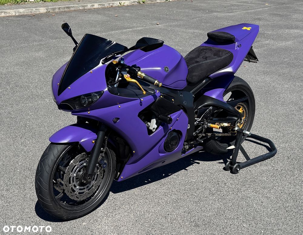 Yamaha R6 - 3