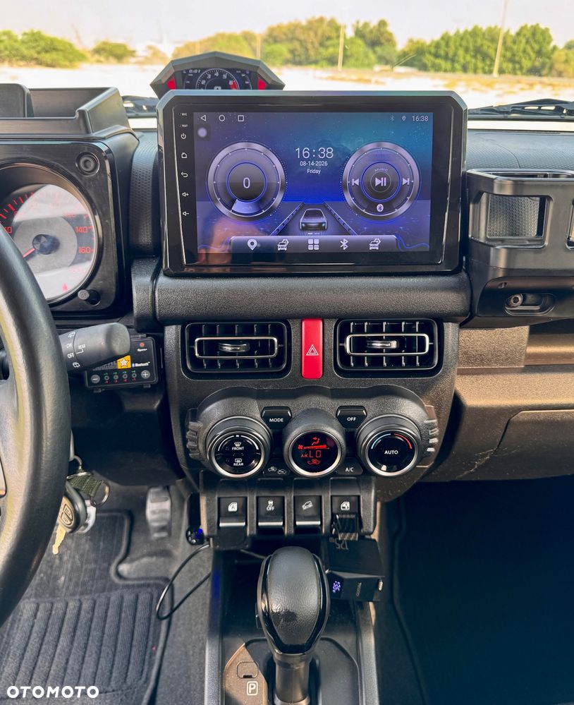 Suzuki Jimny - 23
