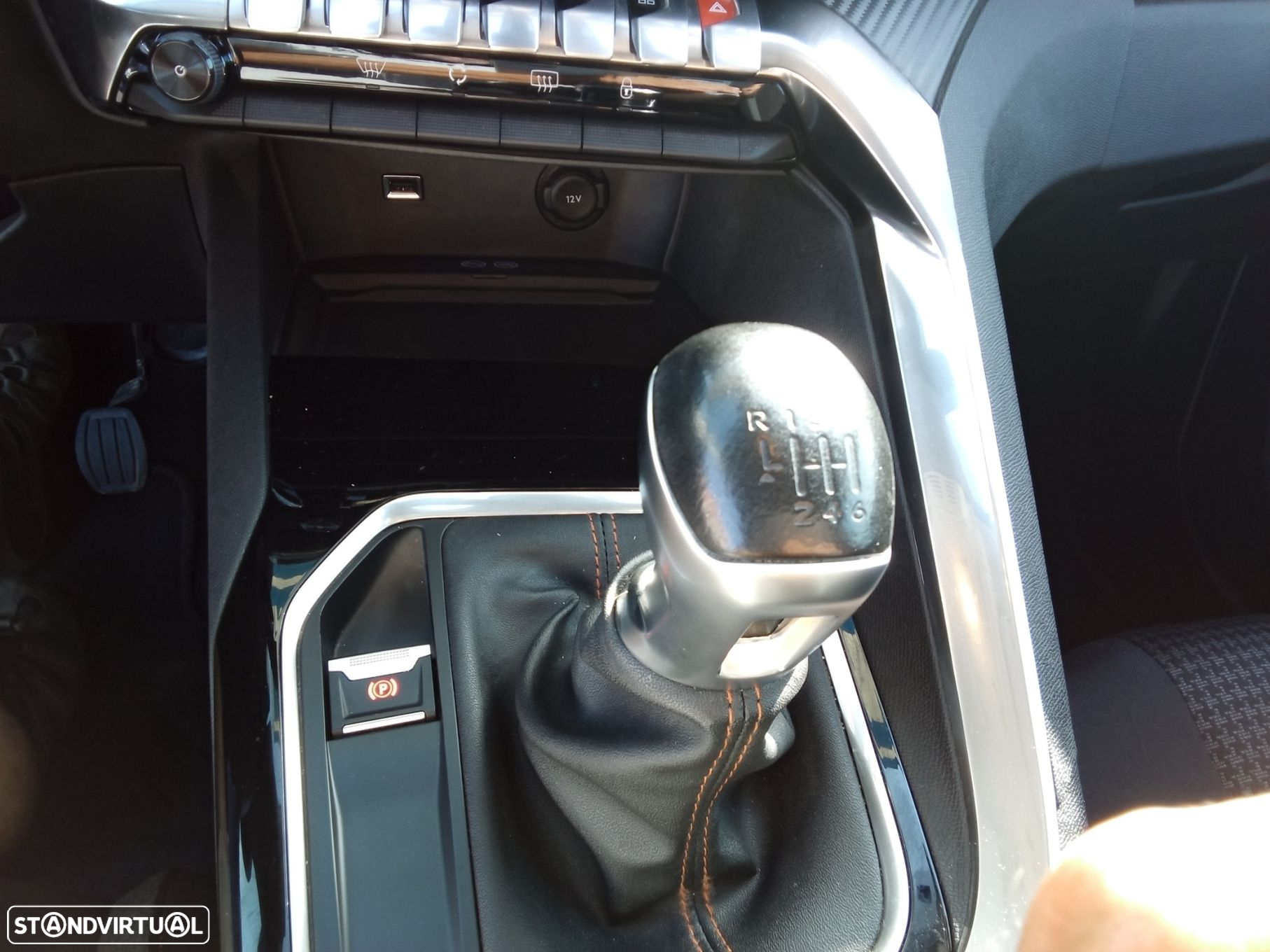 Peugeot 3008 - 18