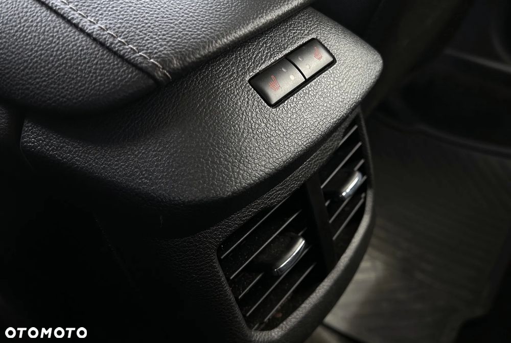 Ford Mondeo 2.0 Hybrid Titanium - 18