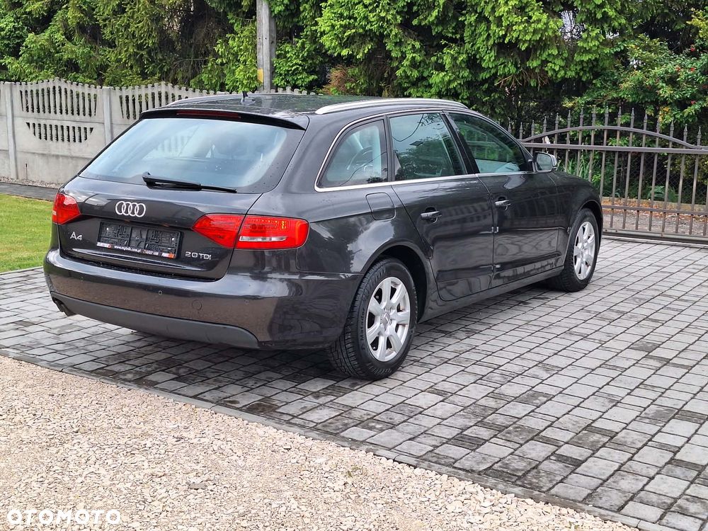 Audi A4 Avant - 3