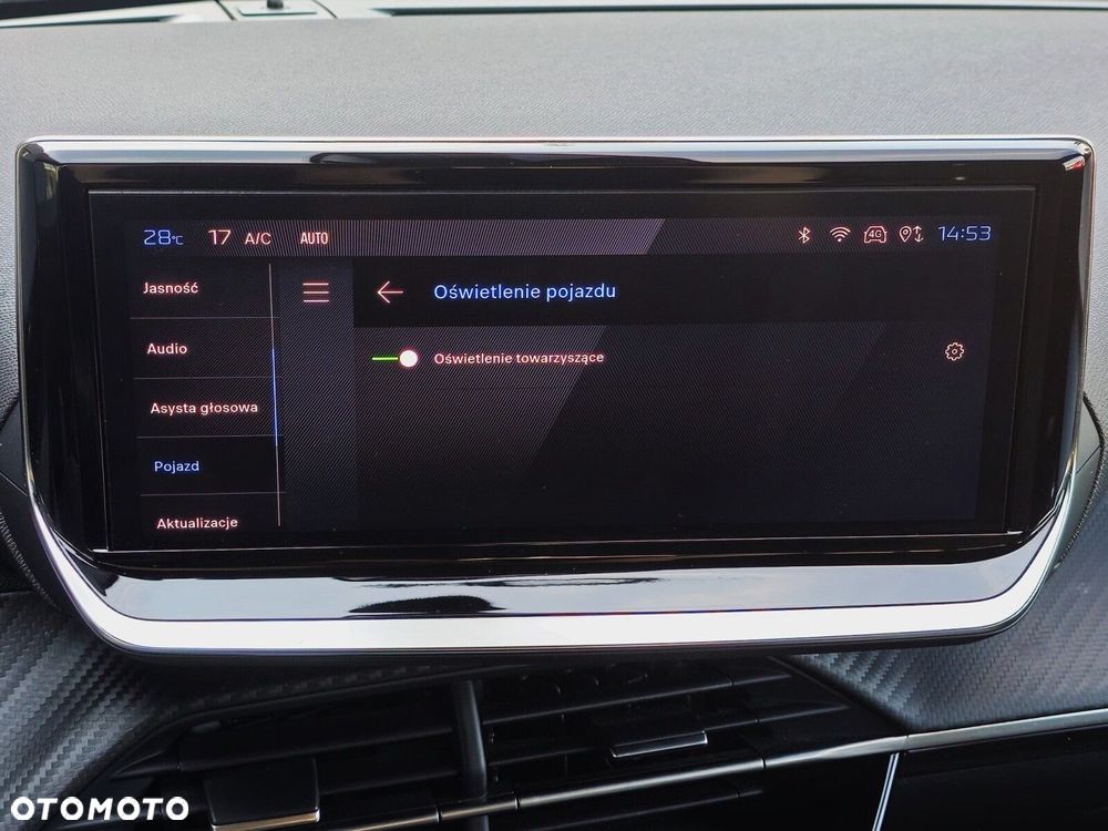 Peugeot 2008 PureTech 100 Allure S&S BVM6 - 23