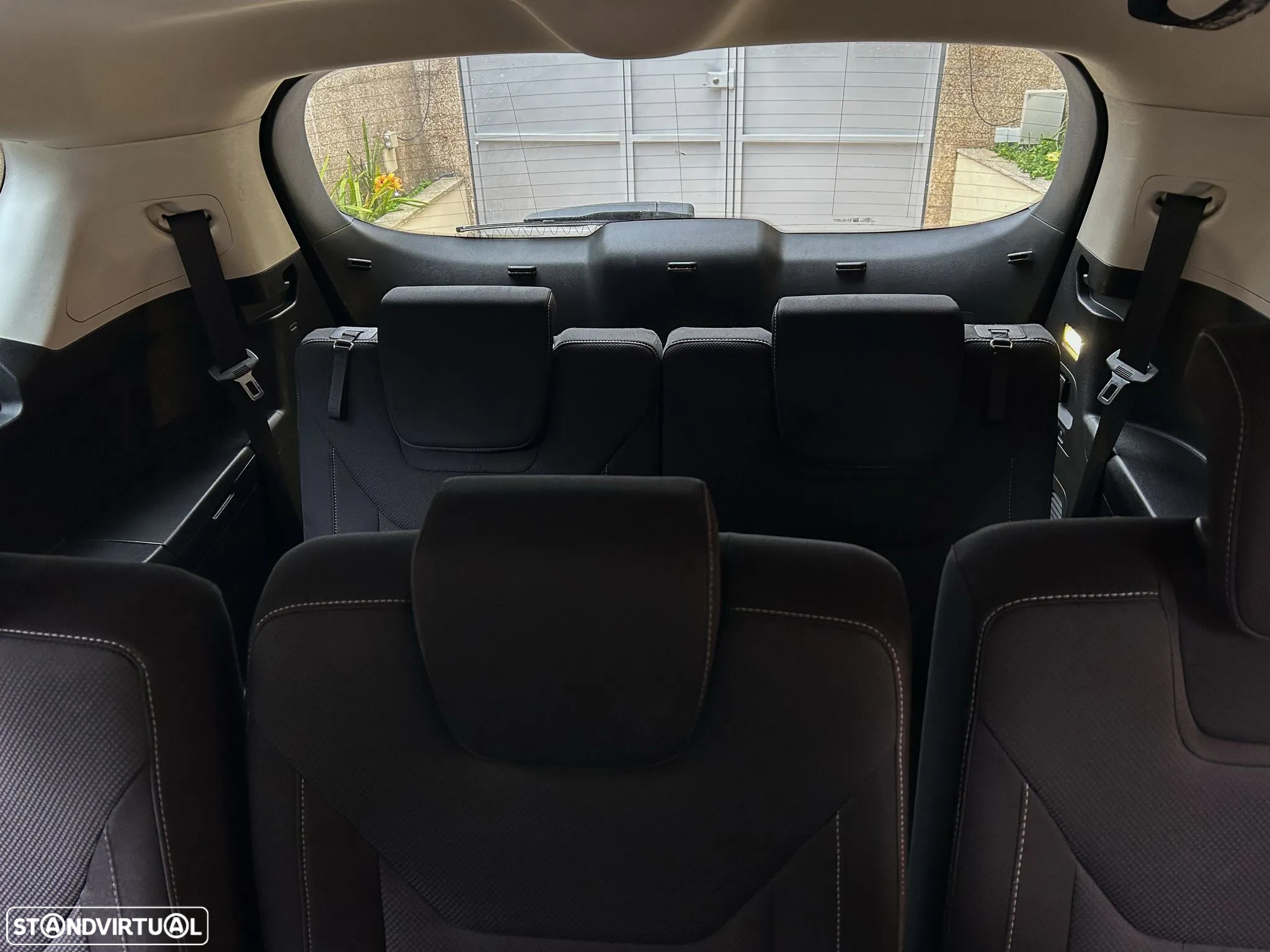 Ford S-Max 2.0 TDCi Titanium AWD - 51
