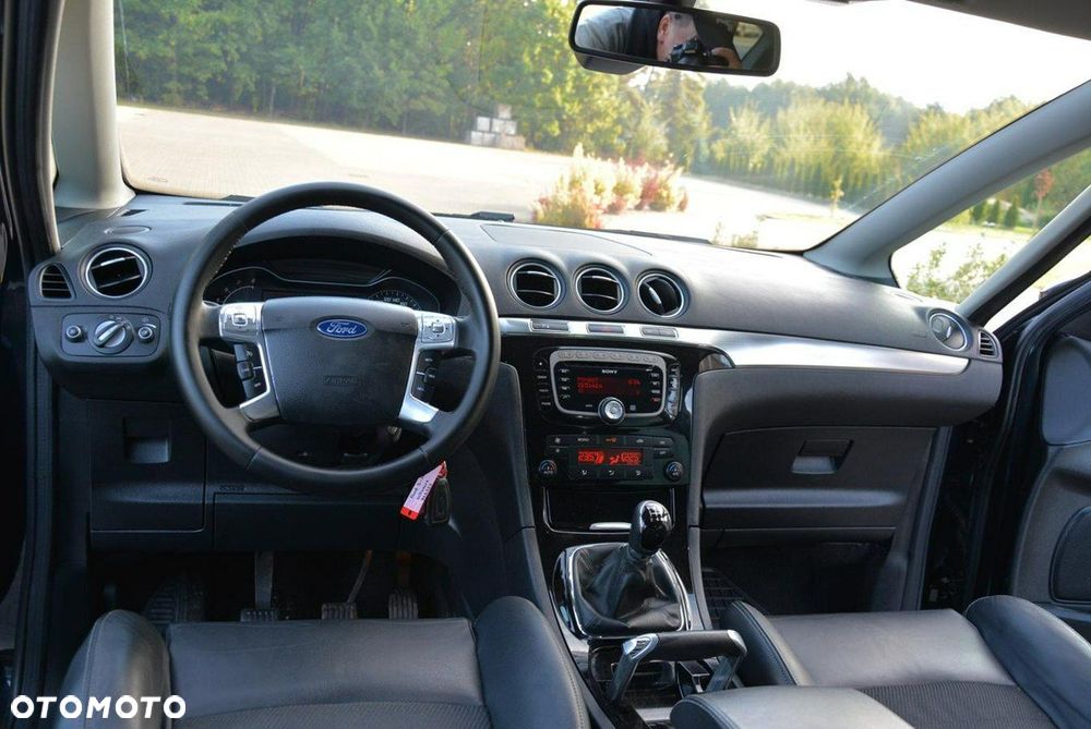 Ford S-Max 2.0 Titanium - 25