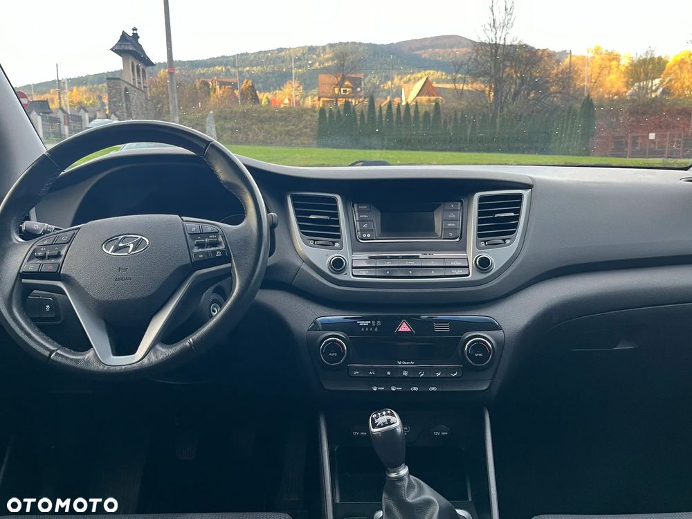 Hyundai Tucson 1.7 CRDI BlueDrive Comfort 2WD - 12