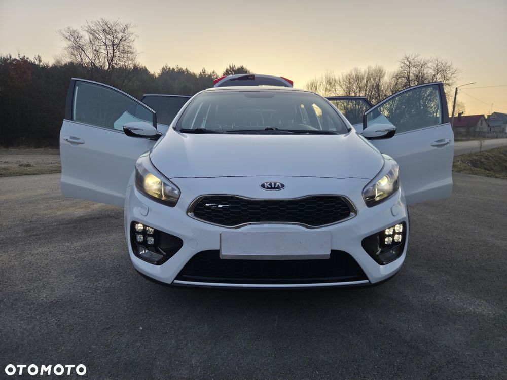 Kia Ceed 1.6 T-GDI GT-Challenge - 27