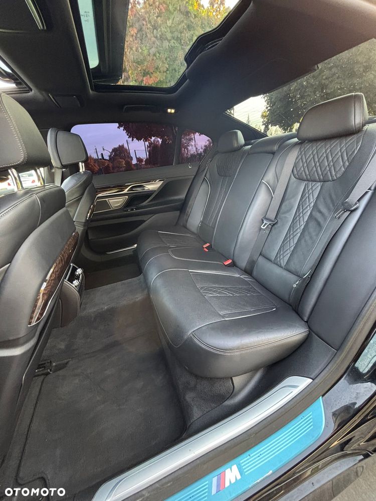 BMW Seria 7 740Li - 15