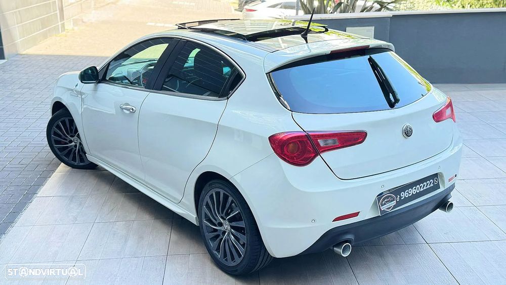 Alfa Romeo Giulietta 1.8 TBi 16V Quadrifoglio Verde - 6