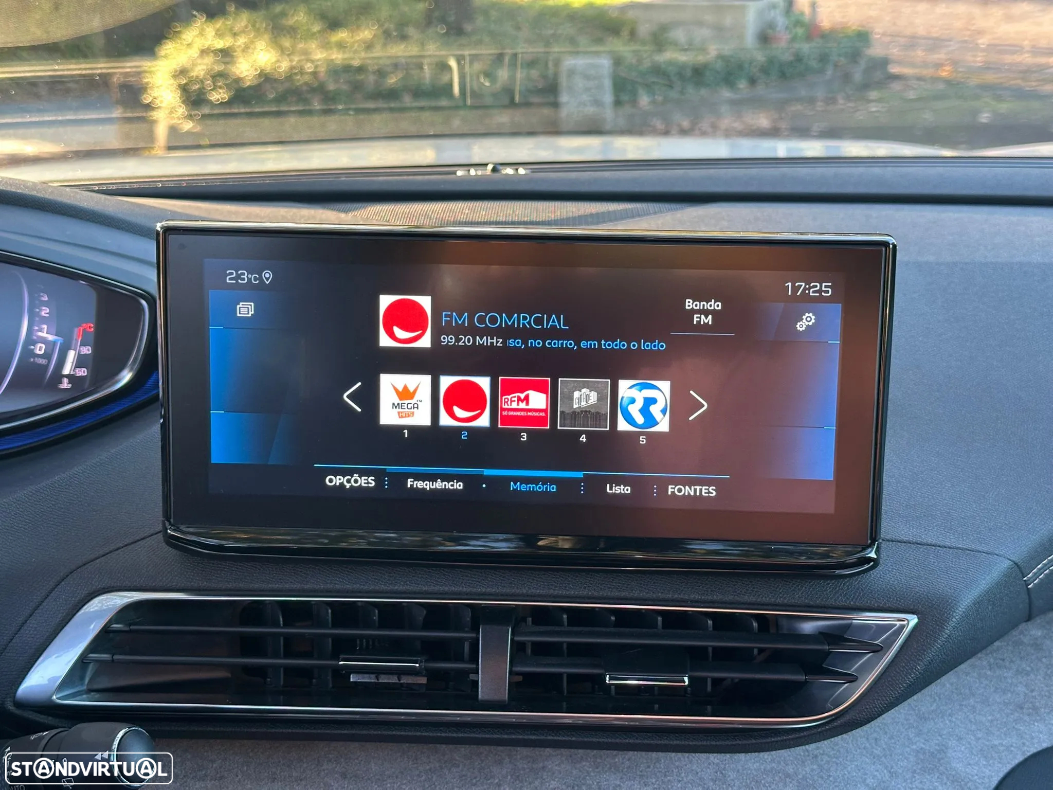 Peugeot 3008 1.2 PureTech GT Pack EAT8 - 27