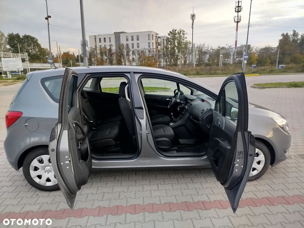 Opel Meriva - 17