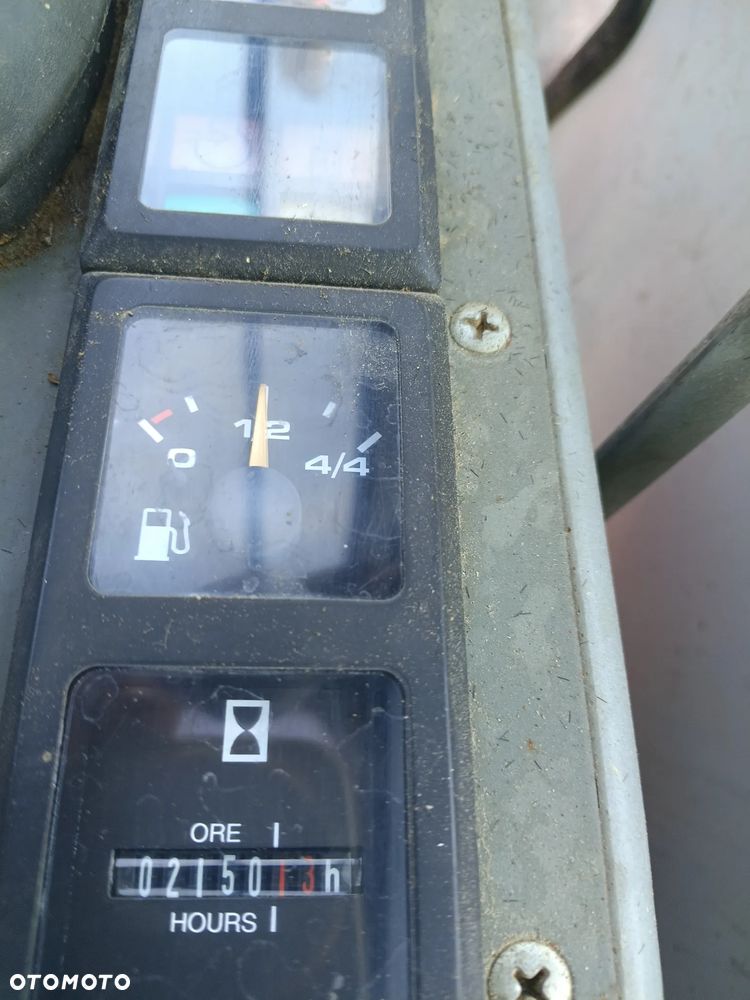 Yanmar B25V - 10