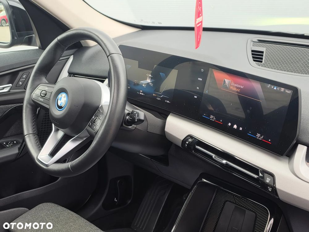 BMW iX1 eDrive20 66.5kWh xLine - 4