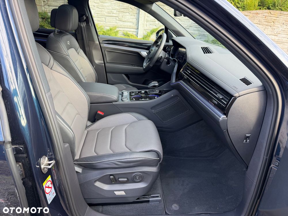 Volkswagen Touareg 3.0 V6 TDI SCR 4Motion Automatik R-Line - 23