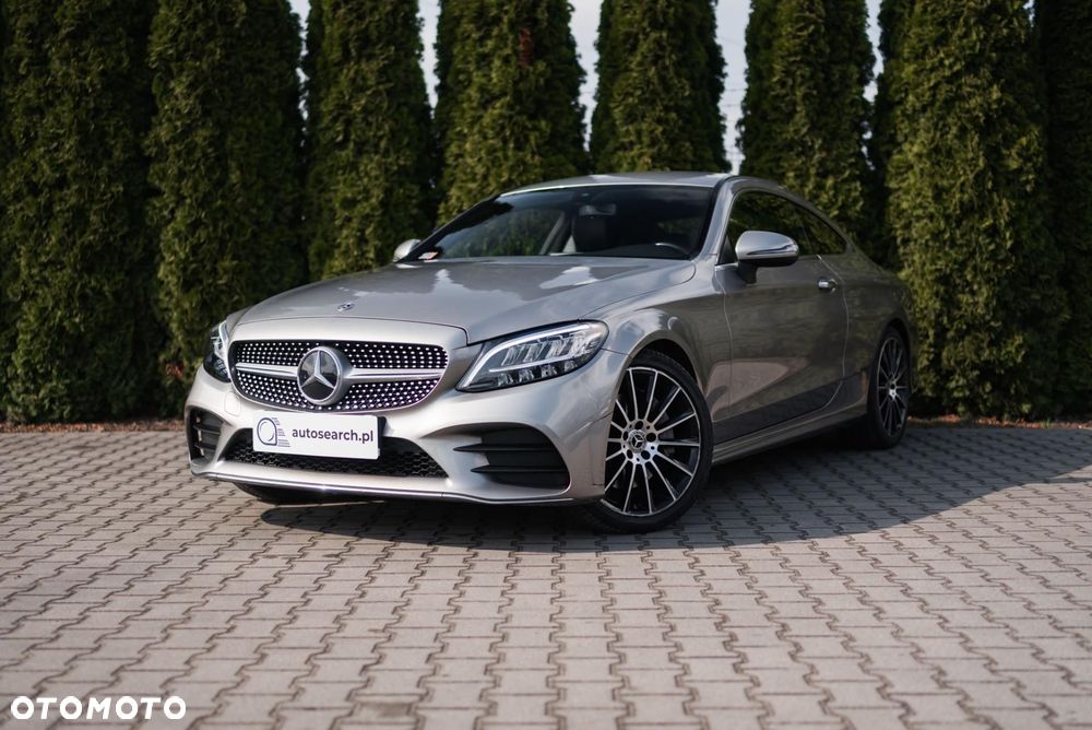 Mercedes-Benz Klasa C 300 9G-TRONIC - 2