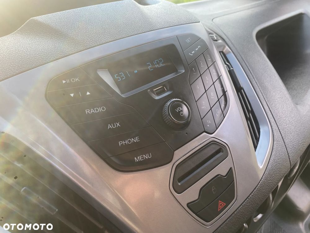 Ford TRANSIT CUSTOM - 20