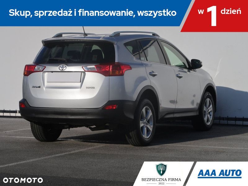 Toyota RAV4 - 6