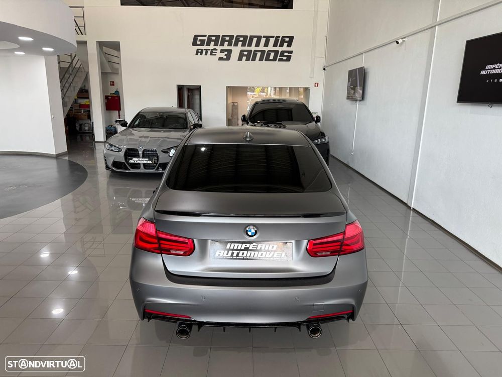 BMW 330 e iPerformance Pack M - 11