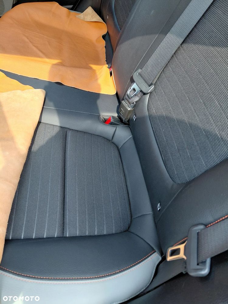Kia Stonic 1.4 L - 12