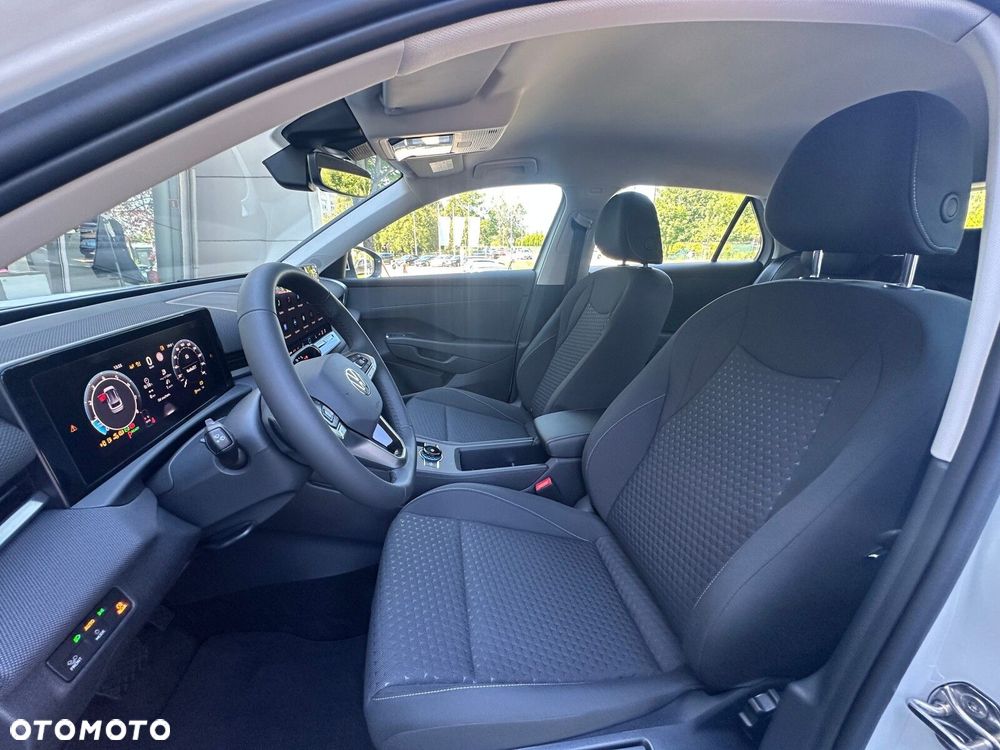Volkswagen T-Roc 1.5 eTSI Life DSG - 12