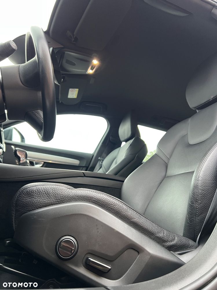 Volvo V90 D3 Geartronic Momentum - 32