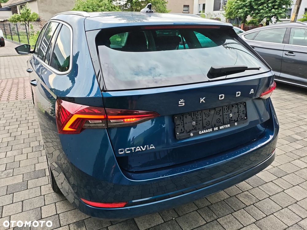 Skoda Octavia 2.0 TDI Style - 9
